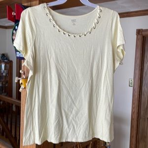 Yellow & white Avenue your Tee size 18/20 short sleeves